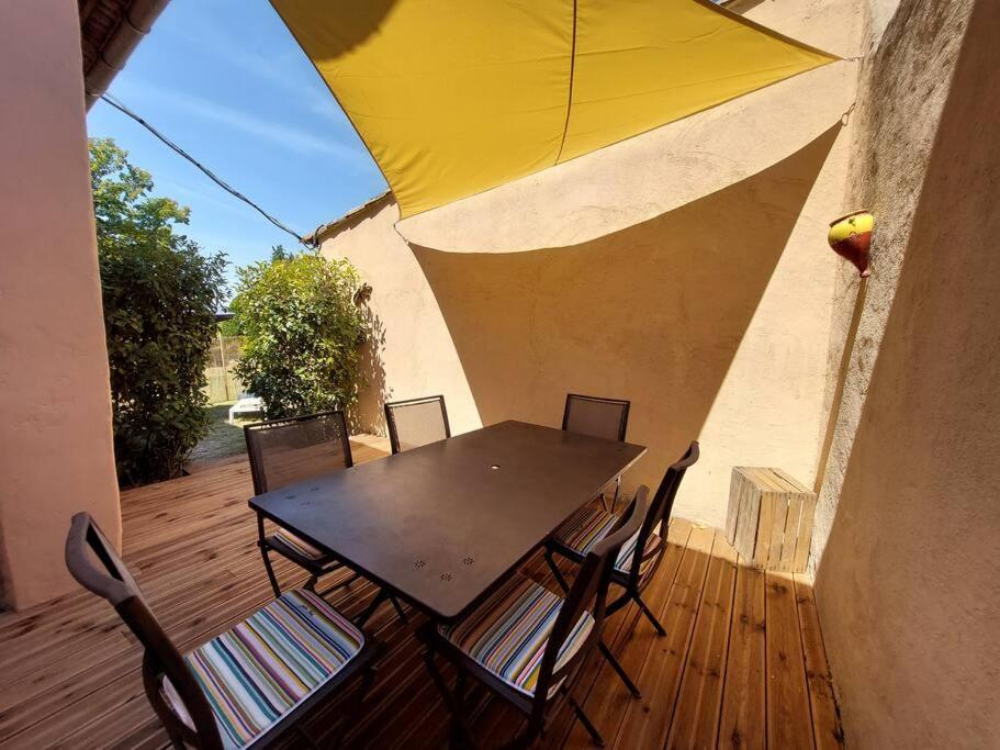 Maison De Cesar Saint-Saturnin-d'Apt Exterior foto